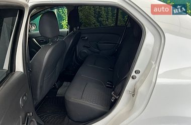 Седан Dacia Logan 2015 в Белой Церкви