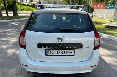 Седан Dacia Logan 2014 в Львове
