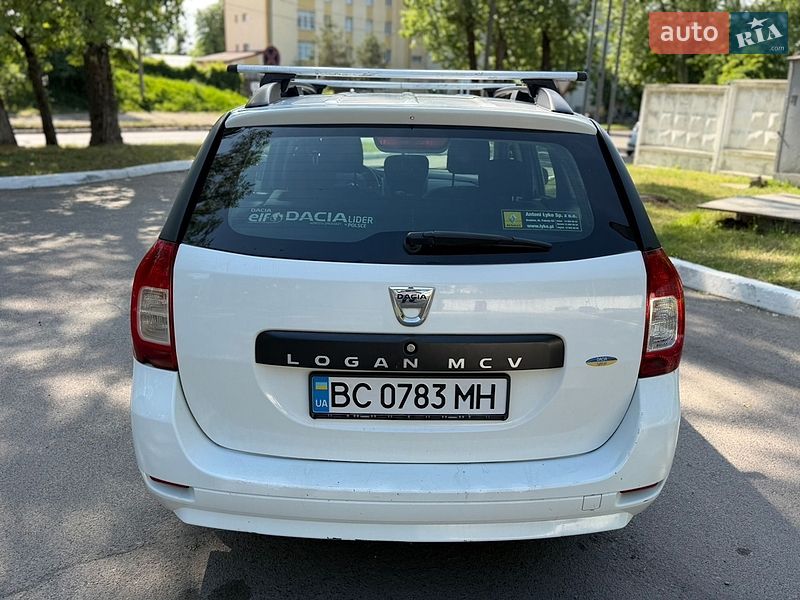 Седан Dacia Logan 2014 в Львове