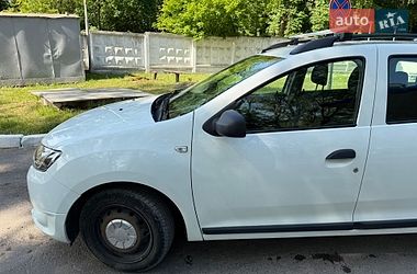 Седан Dacia Logan 2014 в Львове