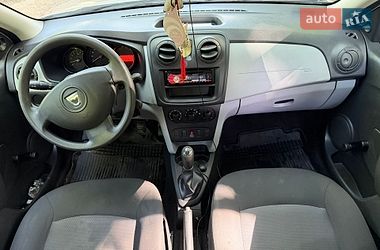 Седан Dacia Logan 2014 в Львове