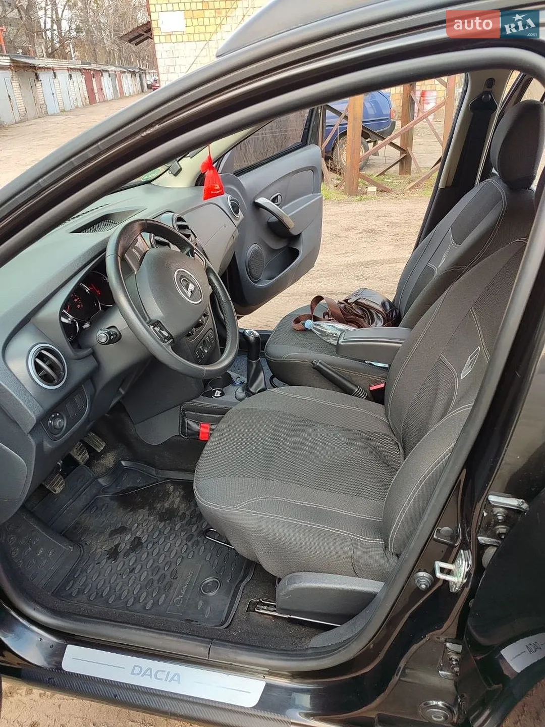 2013 Dacia Logan - мініатюра 7