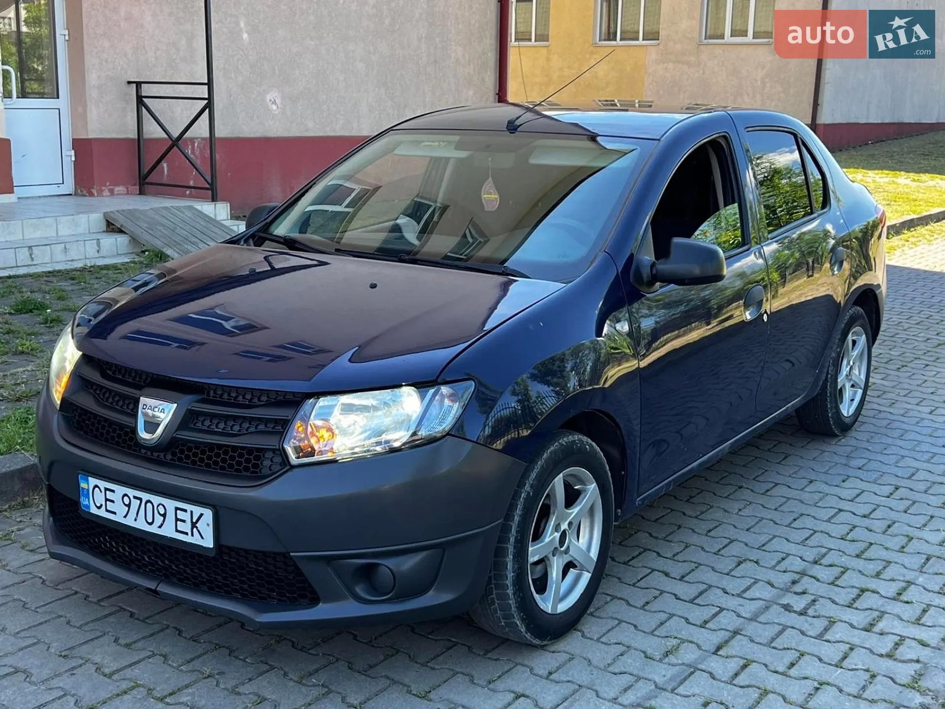 2013 Dacia Logan - мініатюра 2