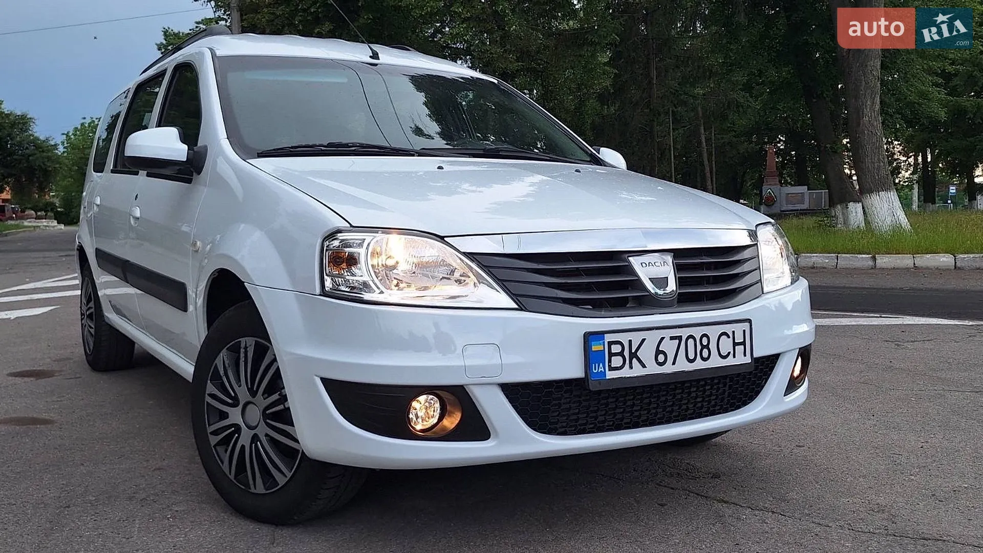 2011 Dacia Logan - мініатюра 10