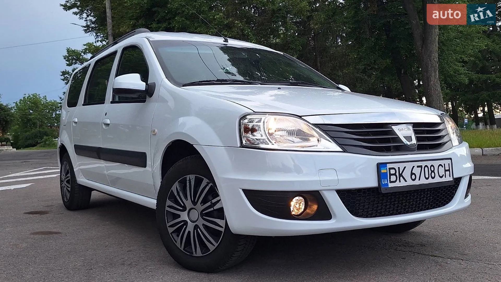 2011 Dacia Logan - мініатюра 12