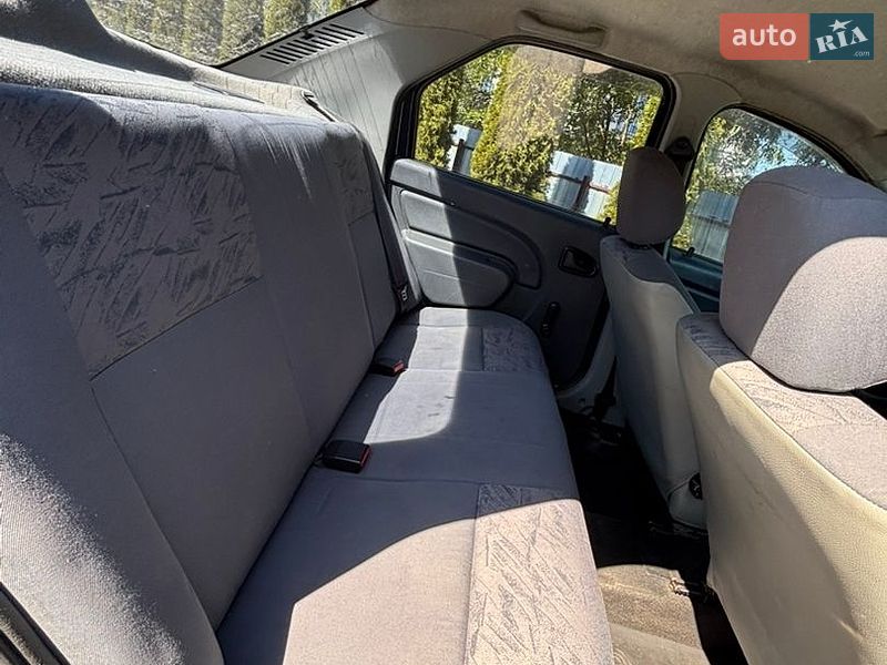 Седан Dacia Logan 2007 в Ивано-Франковске фото 5 Седан Dacia Logan 2007 в Ивано-Франковске