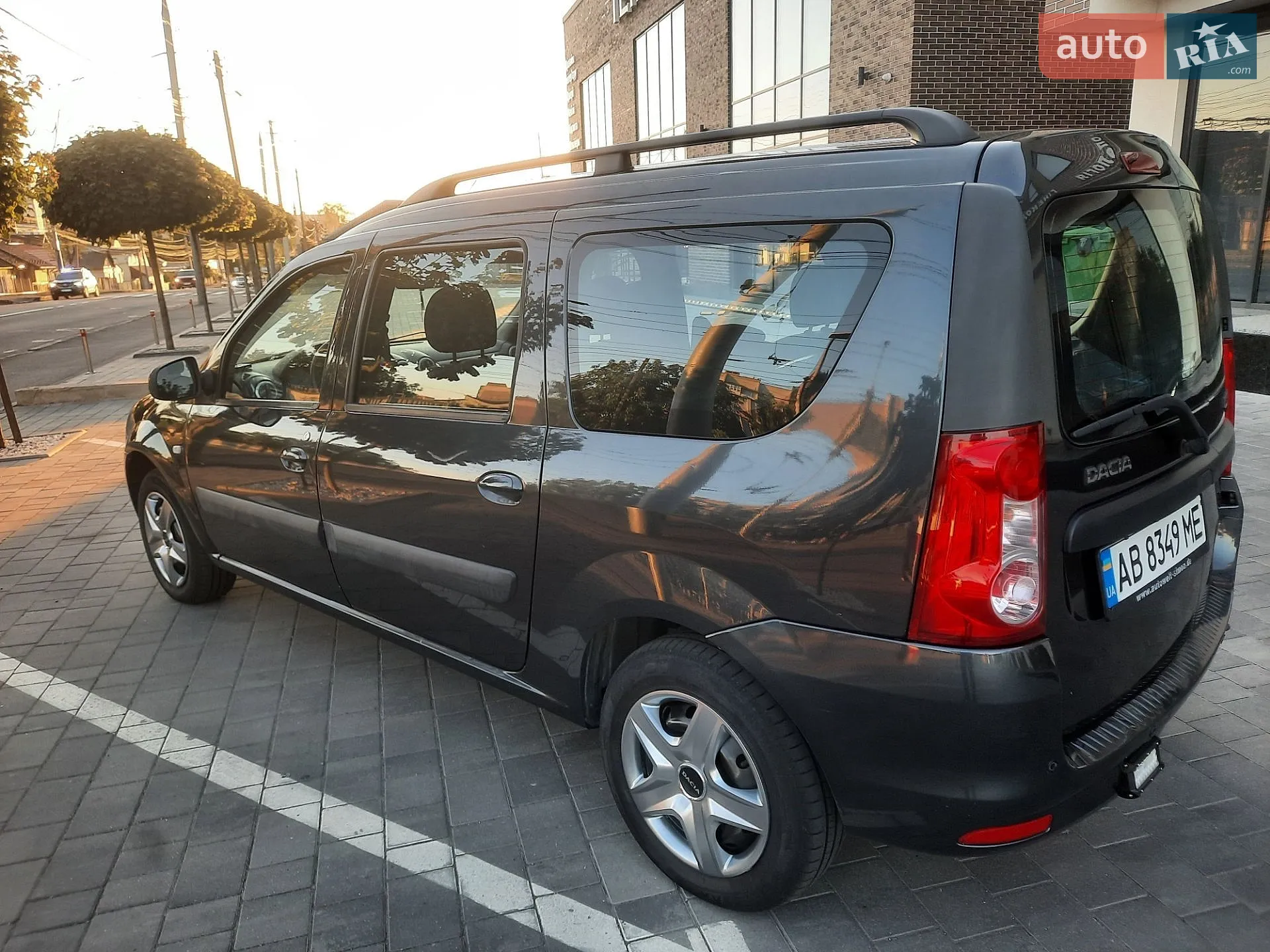 2010 Dacia Logan - мініатюра 8