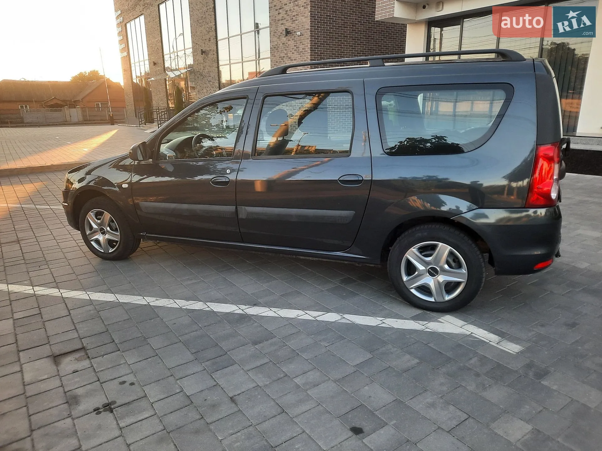 2010 Dacia Logan - мініатюра 9
