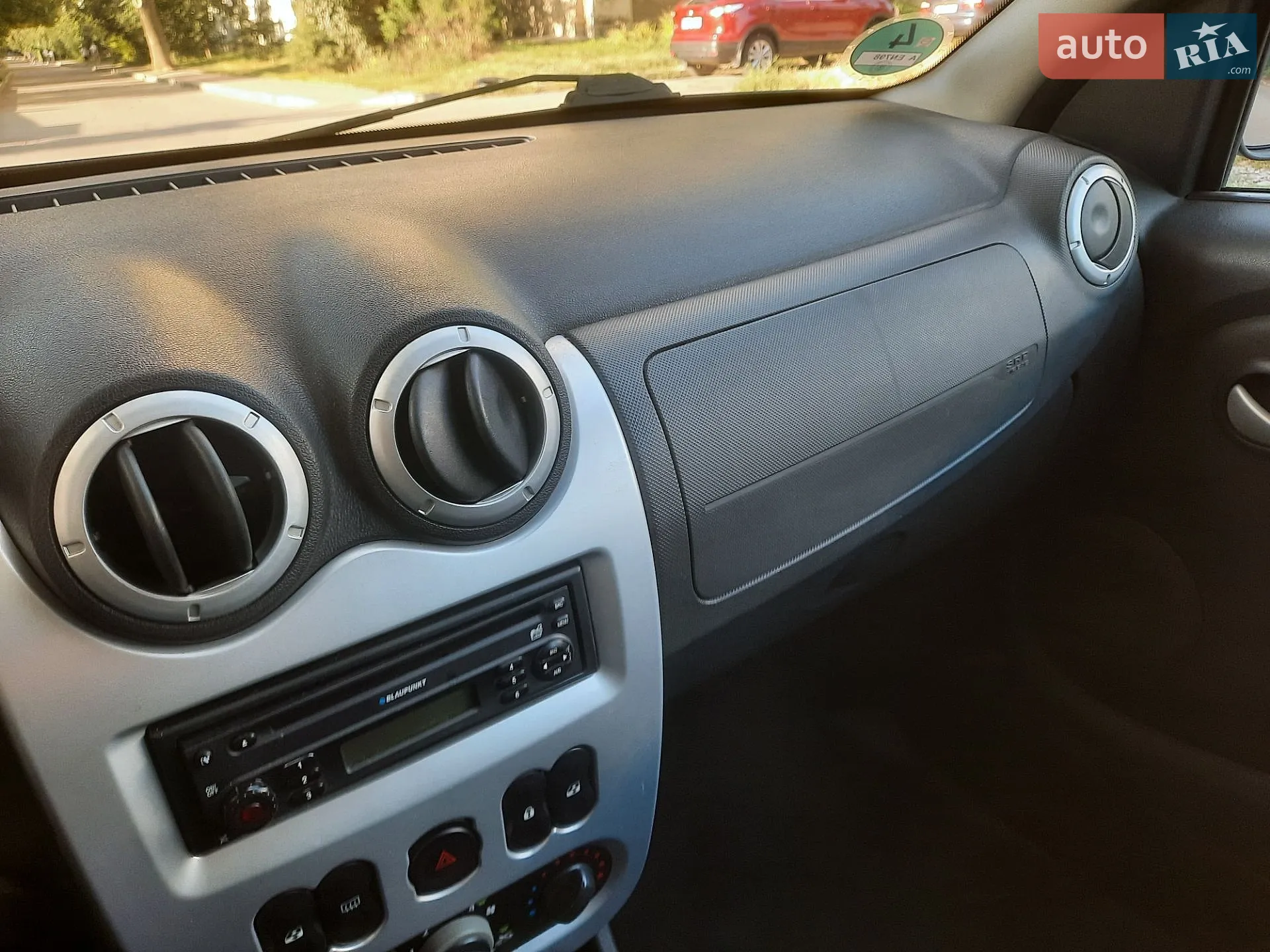 2010 Dacia Logan - мініатюра 21