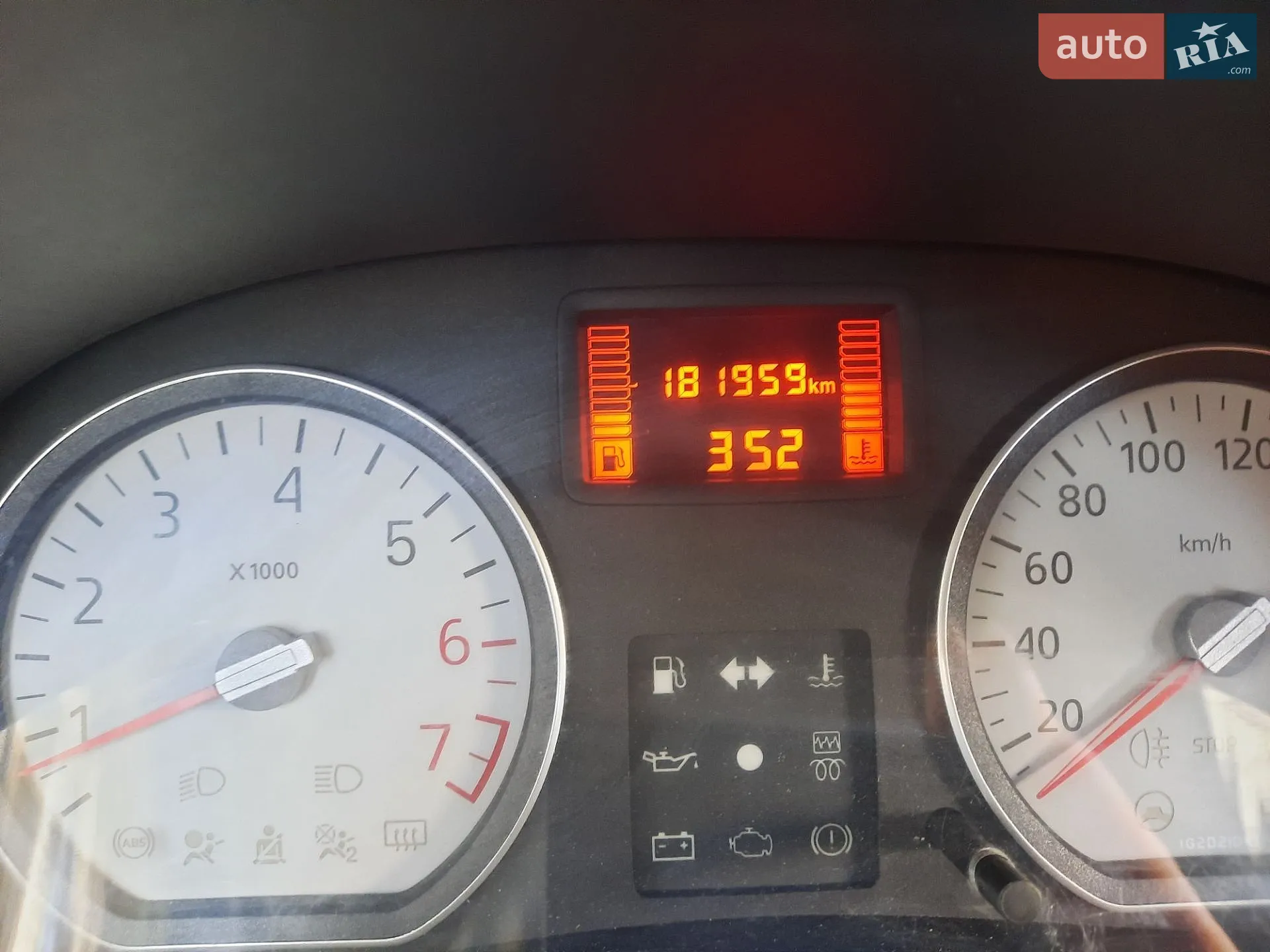 2010 Dacia Logan - мініатюра 24