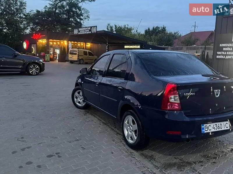 Dacia Logan 2011