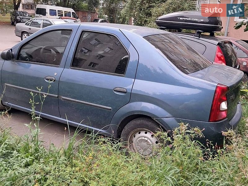 Седан Dacia Logan 2008 в Львові