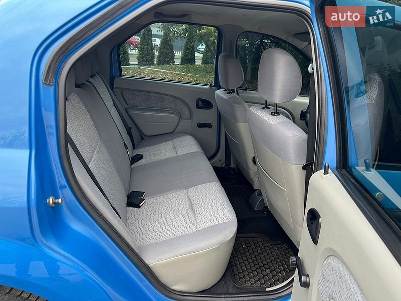 Седан Dacia Logan 2005 в Ізяславі фото 31 Седан Dacia Logan 2005 в Ізяславі