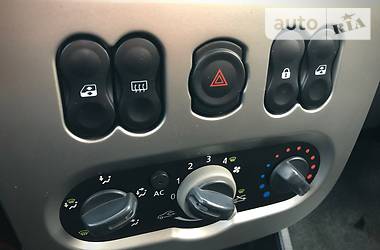 Позашляховик / Кросовер Dacia Sandero StepWay 2010 в 