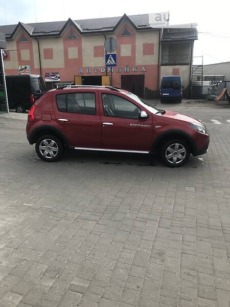 Хетчбек Dacia Sandero StepWay 2012 в Дубні фото 4 Хетчбек Dacia Sandero StepWay 2012 в Дубні