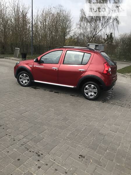 Хетчбек Dacia Sandero StepWay 2012 в Дубні фото 15 Хетчбек Dacia Sandero StepWay 2012 в Дубні