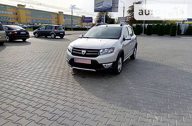 Внедорожник / Кроссовер Dacia Sandero StepWay 2015 в Луцке