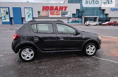 Хэтчбек Dacia Sandero StepWay 2013 в Ковеле