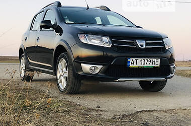 Хэтчбек Dacia Sandero StepWay 2013 в Снятине