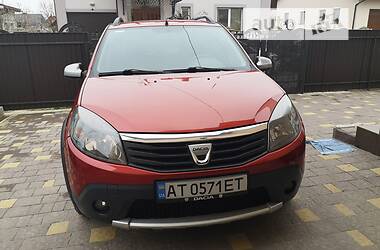 Хэтчбек Dacia Sandero StepWay 2010 в Ивано-Франковске