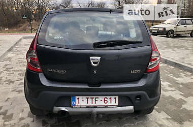 Внедорожник / Кроссовер Dacia Sandero StepWay 2010 в Стрые