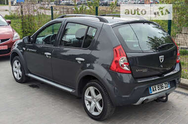 Внедорожник / Кроссовер Dacia Sandero StepWay 2010 в Ровно