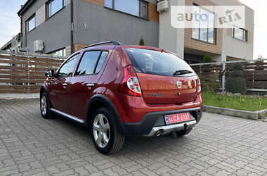 Внедорожник / Кроссовер Dacia Sandero StepWay 2010 в Стрые