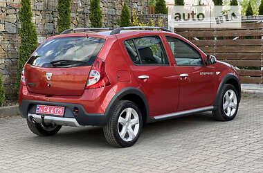 Внедорожник / Кроссовер Dacia Sandero StepWay 2010 в Стрые