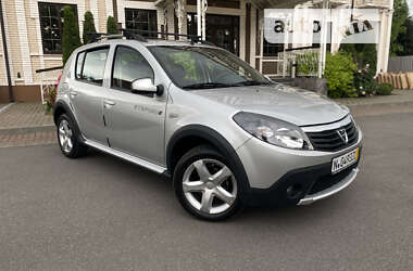 Внедорожник / Кроссовер Dacia Sandero StepWay 2012 в Виннице