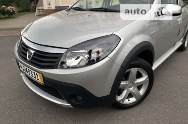 Внедорожник / Кроссовер Dacia Sandero StepWay 2012 в Виннице