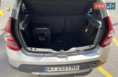 Внедорожник / Кроссовер Dacia Sandero StepWay 2010 в 