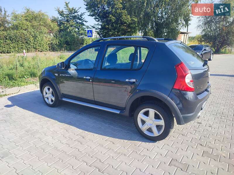 Внедорожник / Кроссовер Dacia Sandero StepWay 2010 в Дрогобыче фото 12 Внедорожник / Кроссовер Dacia Sandero StepWay 2010 в Дрогобыче