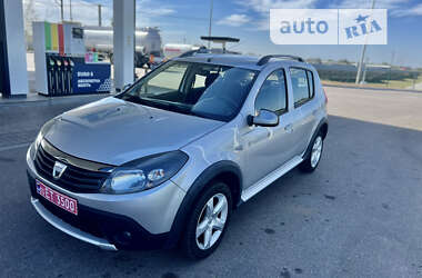 Позашляховик / Кросовер Dacia Sandero StepWay 2012 в Дніпрі