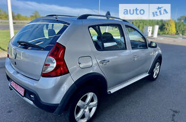 Позашляховик / Кросовер Dacia Sandero StepWay 2012 в Дніпрі