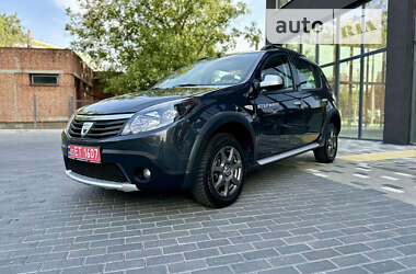 Внедорожник / Кроссовер Dacia Sandero StepWay 2011 в Полтаве