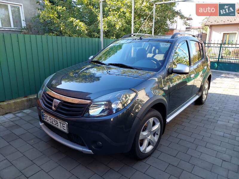 Dacia Sandero StepWay 2011