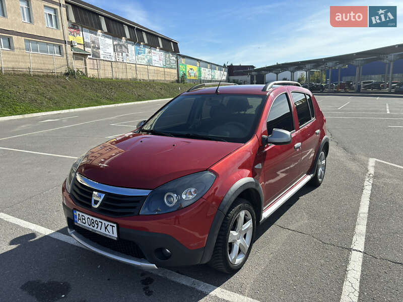 Внедорожник / Кроссовер Dacia Sandero StepWay 2011 в 