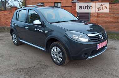 Позашляховик / Кросовер Dacia Sandero StepWay 2009 в Києві