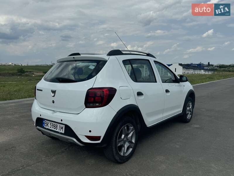 Позашляховик / Кросовер Dacia Sandero StepWay 2018 в Рівному