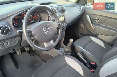 Внедорожник / Кроссовер Dacia Sandero StepWay 2013 в 
