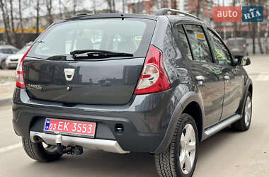 Внедорожник / Кроссовер Dacia Sandero StepWay 2011 в Тернополе