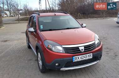 Позашляховик / Кросовер Dacia Sandero StepWay 2010 в Чернівцях