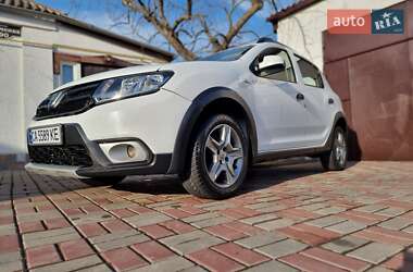 Позашляховик / Кросовер Dacia Sandero StepWay 2015 в Смілі