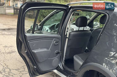 Внедорожник / Кроссовер Dacia Sandero StepWay 2012 в 