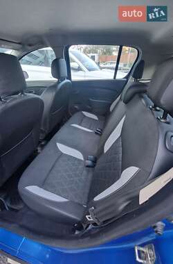 Внедорожник / Кроссовер Dacia Sandero StepWay 2012 в 
