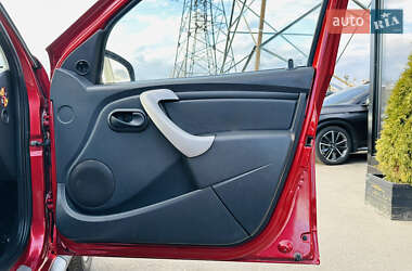Внедорожник / Кроссовер Dacia Sandero StepWay 2011 в 