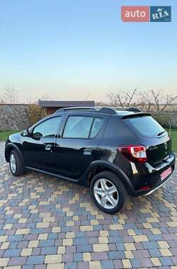 Внедорожник / Кроссовер Dacia Sandero StepWay 2012 в 