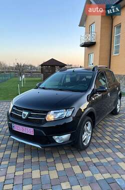 Внедорожник / Кроссовер Dacia Sandero StepWay 2012 в 