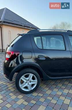 Внедорожник / Кроссовер Dacia Sandero StepWay 2012 в 