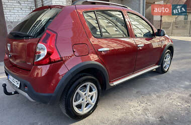 Внедорожник / Кроссовер Dacia Sandero StepWay 2010 в 